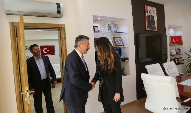 Başkan Hurşit Dede'nin Kızı Develi Başkan Yardımcısı Yapıldı: Mali Genel Kurul Öncesi Siyasi Şok!