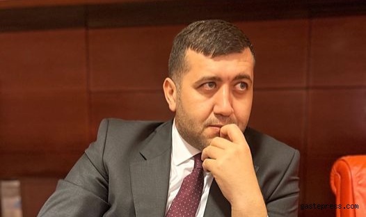 Ersoy'un Paylaşımı Merak Uyandırdı: 'Onurunu Terk Etmeyenlere Selam Olsun'