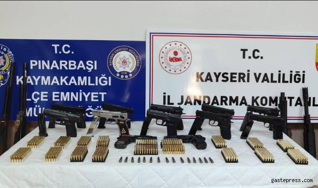 Kayseri Pınarbaşı'nda Düğünde Havaya Ateş Açılması: 33 Kişi Tespit Edildi, 11 Tabanca Ele Geçirildi!