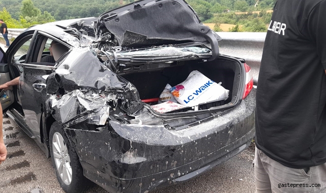 Tokat'ta zincirleme trafik kazası: 1'i ağır 2 yararlı!
