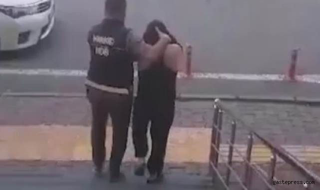 Uyuşturucu tacirleri polisten kaçamadı!