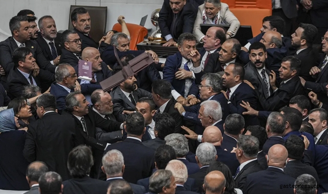 CHP Genel Başkanı Özgür Özel'den TBMM Genel Kurulundaki arbedeye ilişkin açıklama!