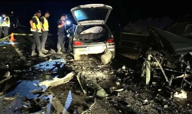 Düğün gecesi trafik kazası: Gelin ve damat hayatını kaybetti