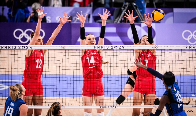 Filenin Sultanları, İtalya engeline takıldı! Paris 2024'te final kaçtı!