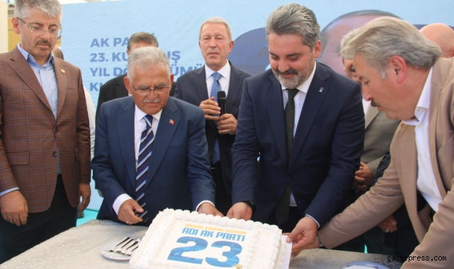 Kayseri Teşkilatı AK Parti'nin 23. kuruluş yıl dönümünü kutladı!