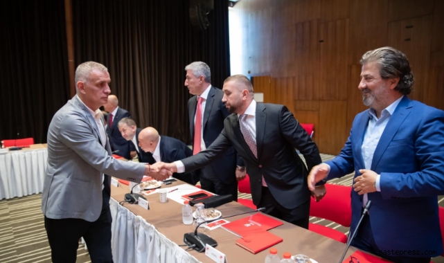 Latif Ersoy, TFF Dış İlişkiler Kurulu'na Seçildi ve İlk Toplantıya Katıldı!