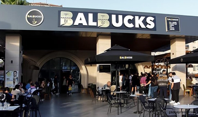 Starbucks açtığı davayı kazandı, Balbucks'ın adı değişti!