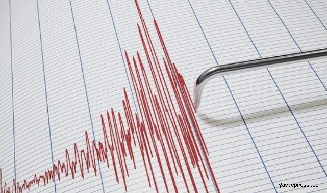 Suriye'de 5,2 büyüklüğünde deprem: Türkiye'den de hissedildi!