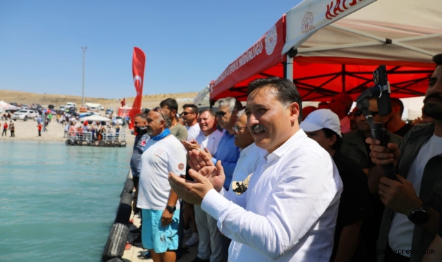 "Vali Gökmen Çiçek: 'Kayseri Su Sporlarında Bambaşka Bir Noktaya Geliyor' 