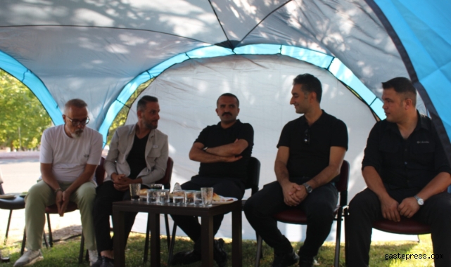 Vali Yardımcısı Tekeş ve AFAD İl Müdürü Genç, arama kurtarma ekibiyle bir araya geldi!