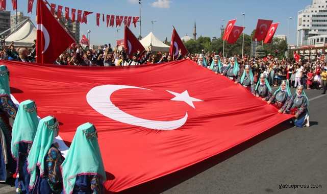 Zafer Bayramı, Kayseri'de coşkuyla kutlandı!