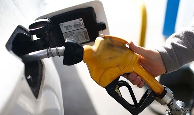 Benzinden sonra motorine zam geliyor! Depoları doldurmak için acele edin!