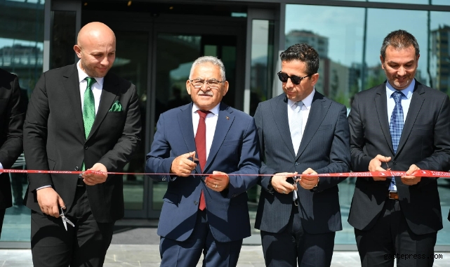 Havalimanı Terminal Binası'nın Yolcu Salonu açıldı!