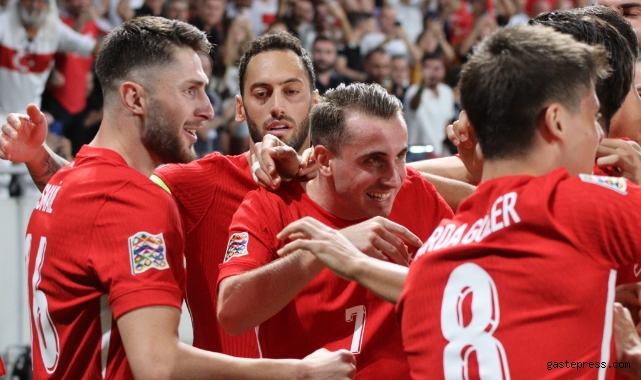 İzmir'de Kerem'in Gecesi! Millilerimiz Hata Yapmadı!