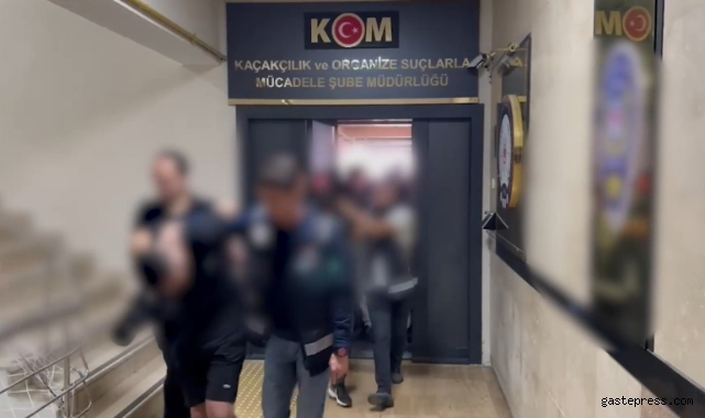Kayseri'de kaçak alkol satışı yapanlara eş zamanlı operasyon: 8 gözaltı!