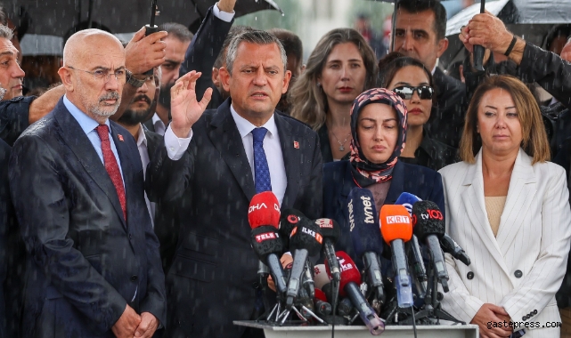 Özgür Özel: Mahkeme, Işık Hızıyla Karar Vermeye Çalışıyor!