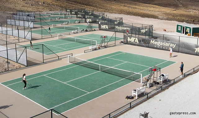 Erciyes, ilk kez uluslararası tenis turnuvasına ev sahipliği yapacak!