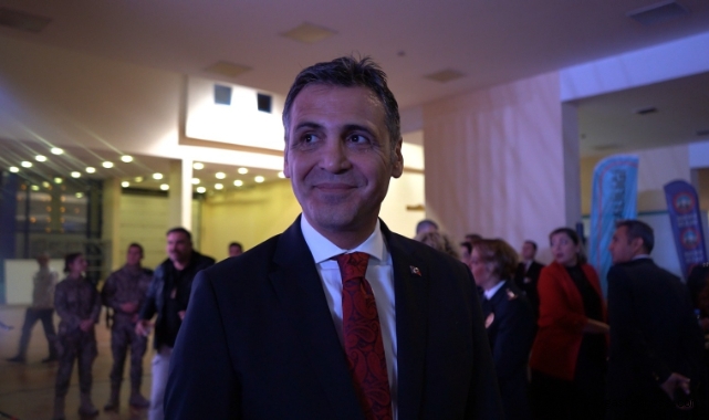 İl Emniyet Müdürü Aydın, “Burada gördüğümüz herkes cumhuriyetin eseridir”