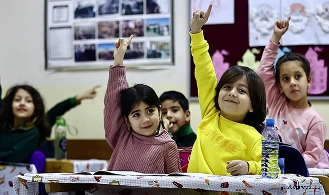 İstanbul Valiliği duyurdu! İstanbul'da ders saatleri kısaldı!
