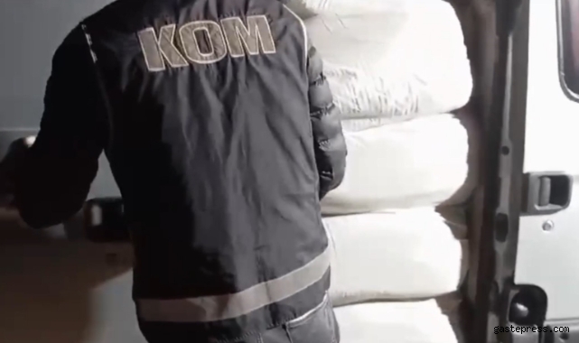 Kayseri'de 1 ton 760 kilo kaçak tütün ele geçirildi!