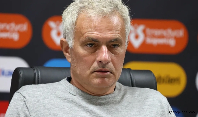 Mourinho'dan maç sonu hakem isyanı: Bakalım bizim sahamızda...