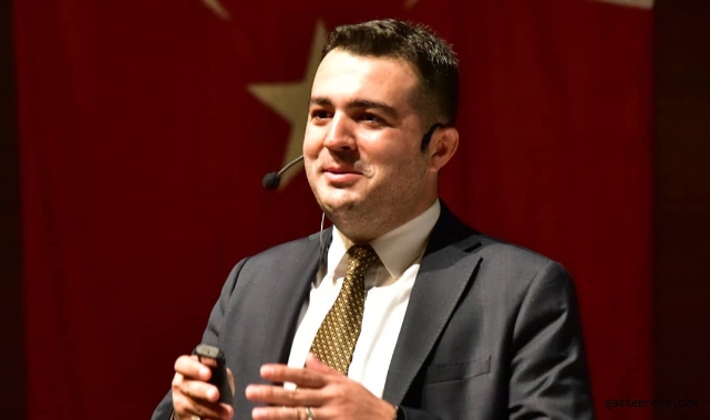 Özvarinli, Şimdide A Parti Kurucular Kurulunda Yer Aldı! 