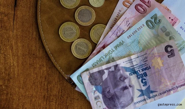 Asgari ücrette yeni hesap! Enflasyon hesaba katıldı, sonuçlar şaşırttı!