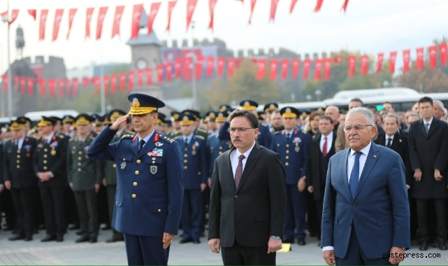 Atatürk, Kayseri'de törenle anıldı!