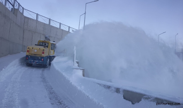 Kayseri Büyükşehir, Kırsalda Tüm Mahalle Yollarını Ulaşıma Açtı!