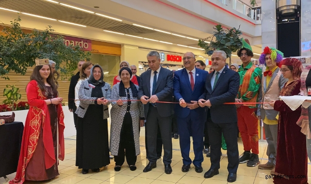 Kayseri'de Gazete Kağıdından Sepet Yapım Sergisi Açıldı!
