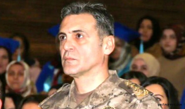 Kayseri Emniyet Müdürü Aydın, Firari FETÖ'cüye Sosyal Medyadan Sert Yanıt Verdi!