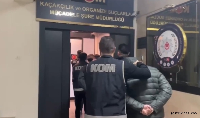 Silah ticareti yapanlara operasyon: 4 gözaltı!