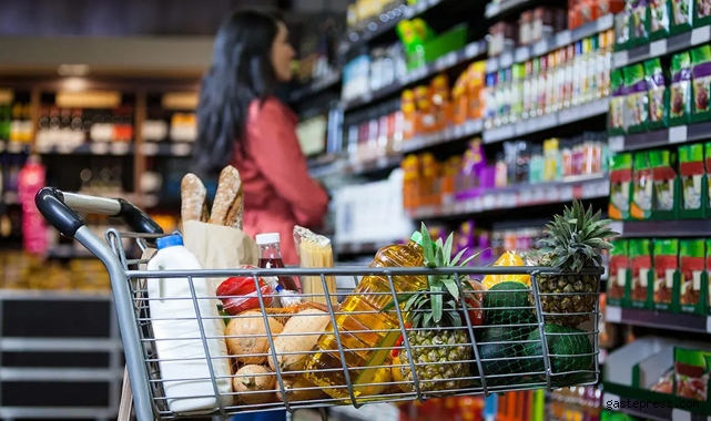 1 Ocak gelmeden market raflarına zam geldi! Litresi net 17 lira 15 kuruşu geçecek!