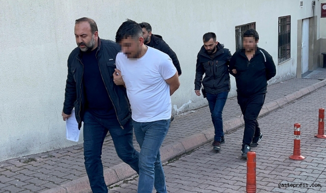 Av tüfekli cinayetin şüphelisi: Polisler havaya ateş edince teslim oldum!