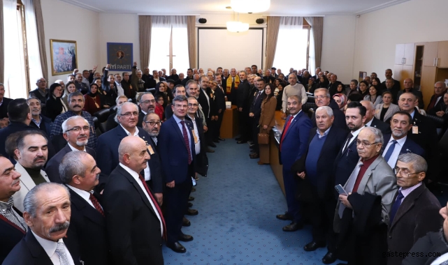 İYİ Parti Kayseri Teşkilatı TBMM'ye Çıkarma Yaptı!