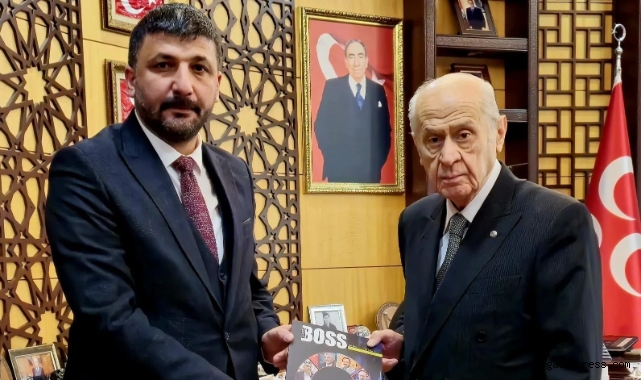 Kürşat Açıkgöz, Devlet Bahçeli'ye Kayseri Boss Dergisi'ni Tanıttı!