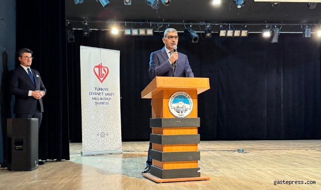 Melikgazi Müftülüğü'nden Dr. Emrah Kandemir’e Veda Programı: Mustafa Yıldız’dan Anlamlı Şiir!
