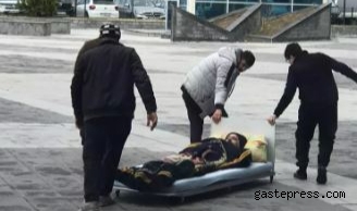 Önceki duruşmaya tekerlekli yatak ile gelen bedensel engelli ile eşi boşandı!
