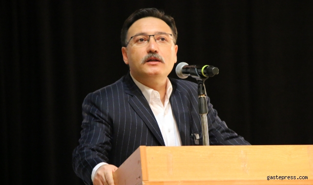 Vali Çiçek: "Çocuklarımızın tek bağımlılığı vatan, millet, bayrak sevgisi olacak"