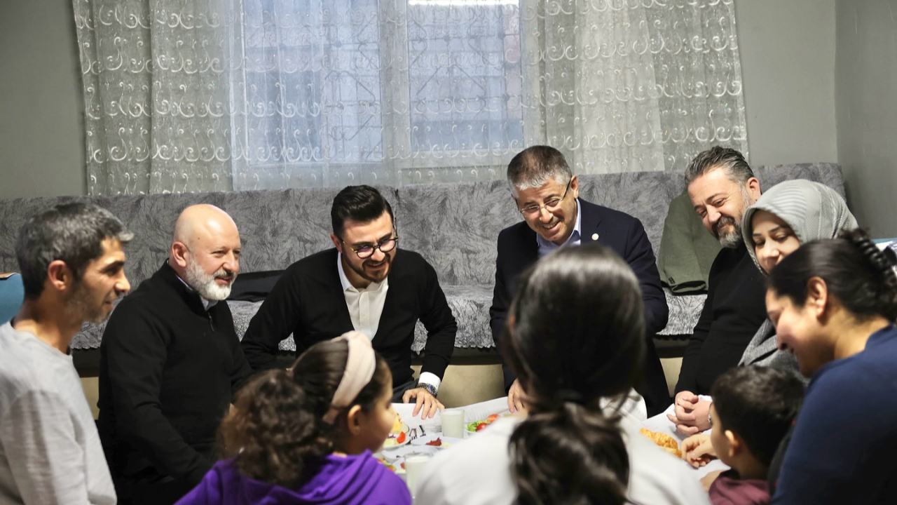 Kocasinan’da Her Gün Bir Evde Gönül Sofrası Kuruluyor!