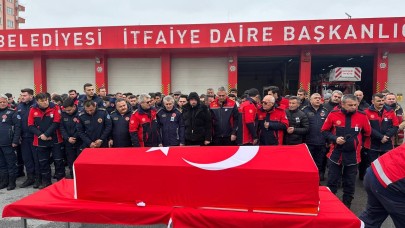 Şehit itfaiye eri düzenlenen törenle son yolculuğuna uğurlandı!
