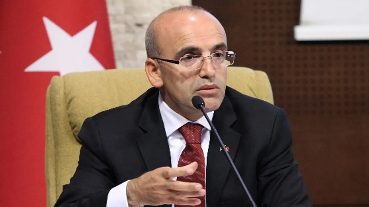 Bakan Mehmet Şimşek'ten piyasalara 'Türk lirası' mesajı!