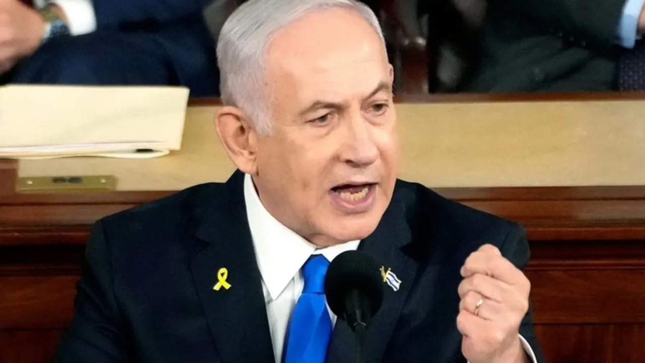 Netanyahu'ya büyük şok! Kendisine yakın iki isim tutuklandı!