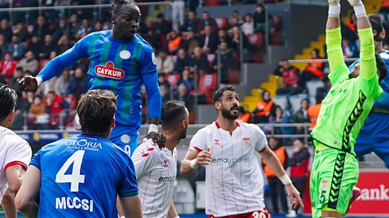 Çaykur Rizespor ile Sivasspor ateş hattında puanları paylaştı!