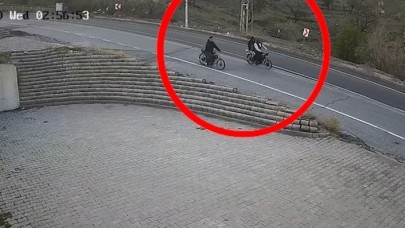 Cami hırsızları yakalandı!
