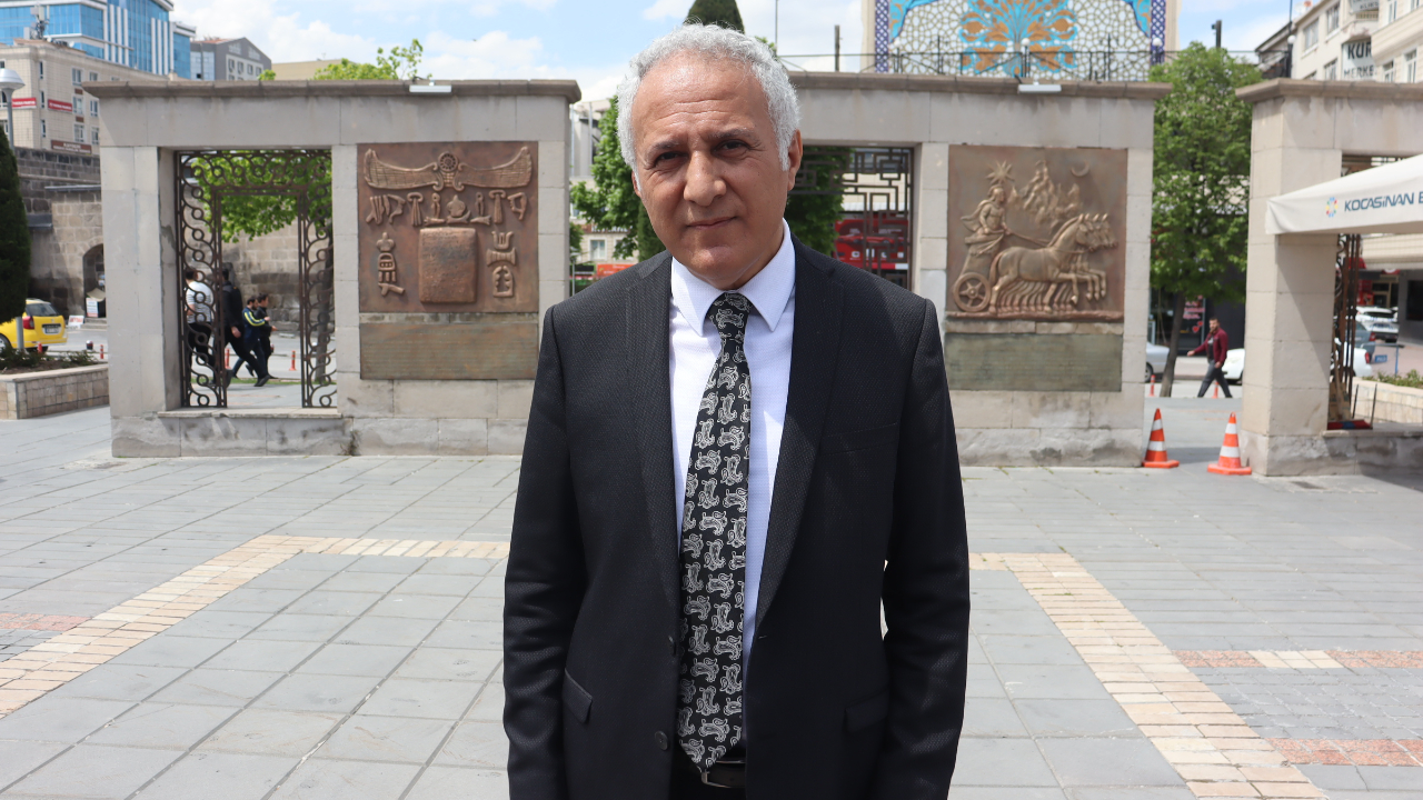 Mahmut Şahin'den 1 Mayıs Tepkisi: "Bu Zulmü Bitirin!"