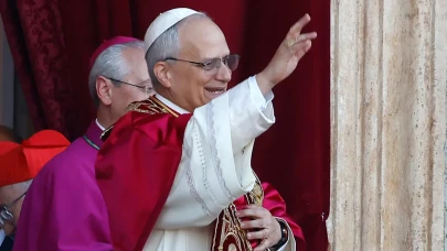 Yeni Papa Robert Prevost seçildi!