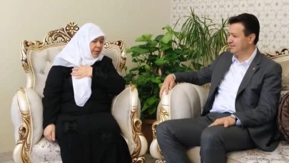 SP Genel Başkanı Arıkan’a Annesinden Anlamlı Öğüt: “Harama Elini Uzatma, Doğruluktan Ayrılma”