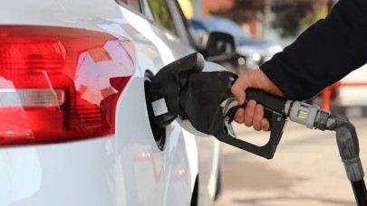 Akaryakıta Peş Peşe Zamlar! Benzin ve Motorin Fiyatları Yükseldi!