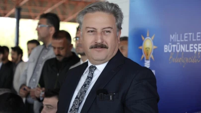Başkan Palancıoğlu makamını Yıldırım Beyazıt Mahallesi’ne taşıdı!